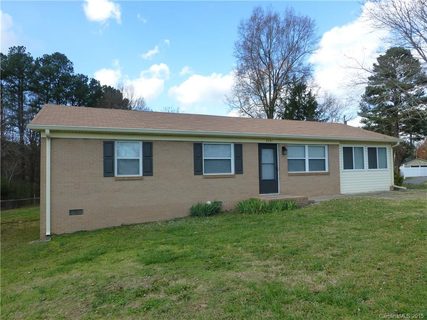 3281 Robinwood Road sold home in Lakewood, Gastonia, NC