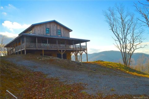 191 Fat Back Ridge sold home in Tater Patch Estates, Maggie Valley, NC