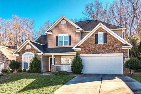 1621 Privette Road sold home in Squirrel Lake Village, Matthews, NC