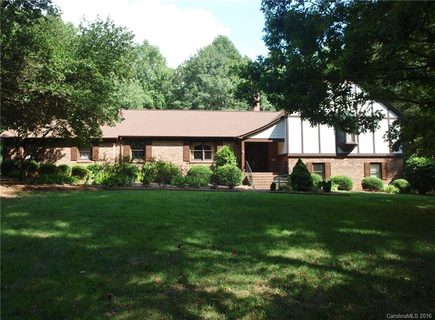 1303 Knolls Drive