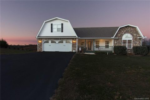 85 Bear Creek Hills Drive sold home in Bear Creek Hills, Leicester, NC
