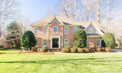 1221 Weddington Hills Drive