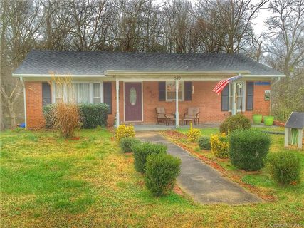 520 Eastway Avenue 37