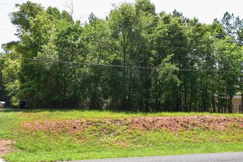 704 Kenway Loop