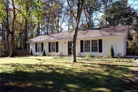 8214 Willow Lake Court