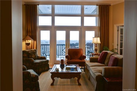 Previously sold for $610,000