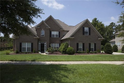1201 Hardwood Drive