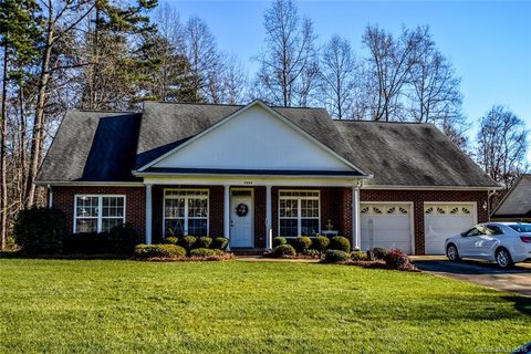 7994 King Arthurs Court