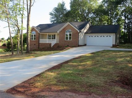 2497 Carriage Lane