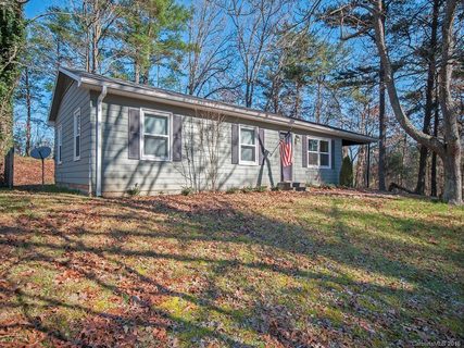 213 Lyndon Lane