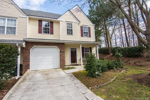 11929 Kings Castle Court