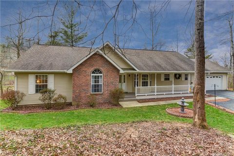 2741 Miller Lane sold home in Sycamore Hill, Hendersonville, NC