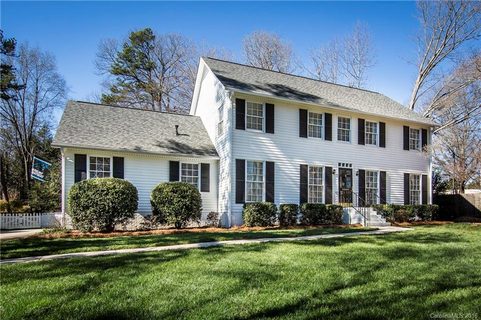 4900 Broken Saddle Lane