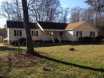 15534 Walnut Cove Drive