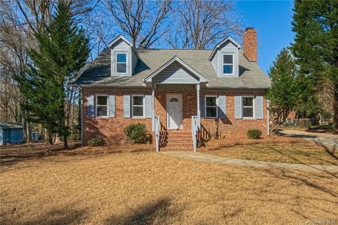 1814 Amherst Court