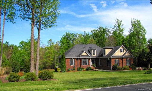 5638 Lake Wylie Road sold home in Masons Crossing, Lake Wylie, SC