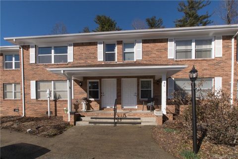 40 Capri Lane 8-B