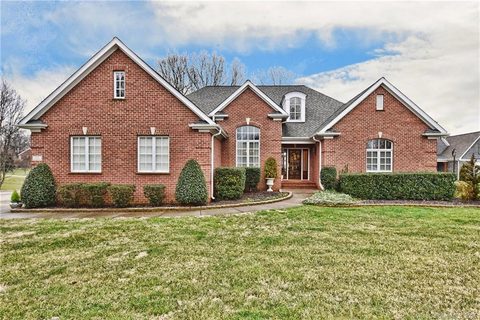 115 Kings Crest Drive