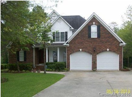 2407 Creek Crossing