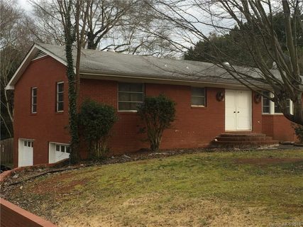 1125 Manchester Lane