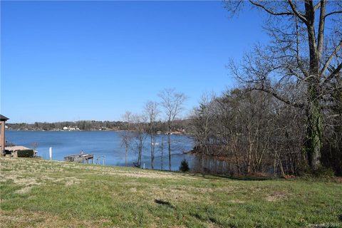 Previously sold for $230,000