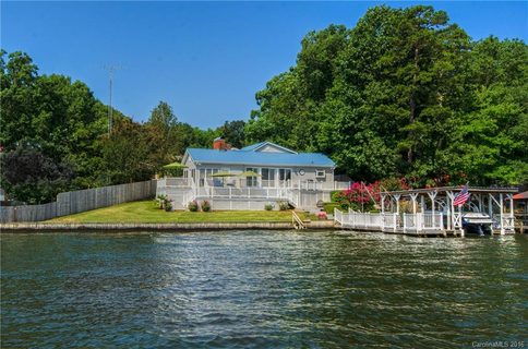 954 Pinehaven Drive