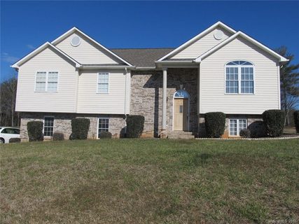 440 Meadowridge Drive