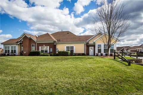 2220 N Castle Court 16-A sold condo in St Andrews, Matthews, NC