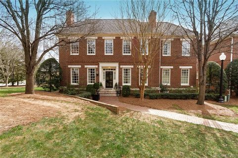 5136 Fairlawn Crescent Court