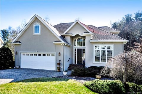 450 Mistletoe Trail