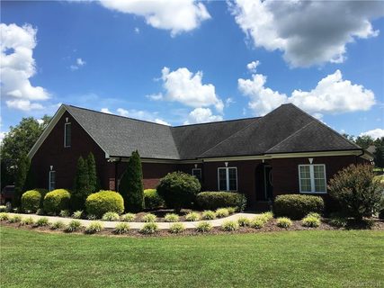 6013 Jason Drive sold home in Heinrich Russena Estates, Concord, NC