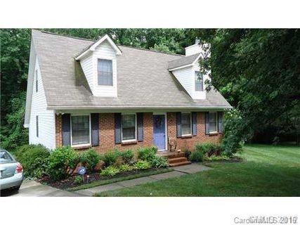 6121 Coltswood Court sold home in New Stonehaven, Charlotte, NC