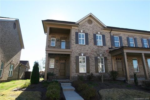 Previously sold for $256,000