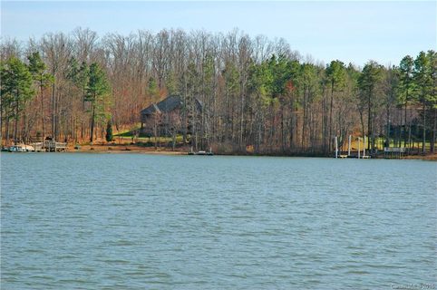 5715 Mountain Point Lane