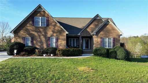 841 Old Farm Road
