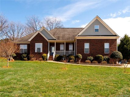 4024 Donahue Place sold home in Sunset Ridge, Davidson, NC