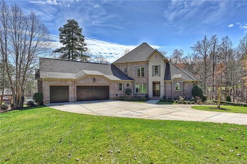 Previously sold for $939,765