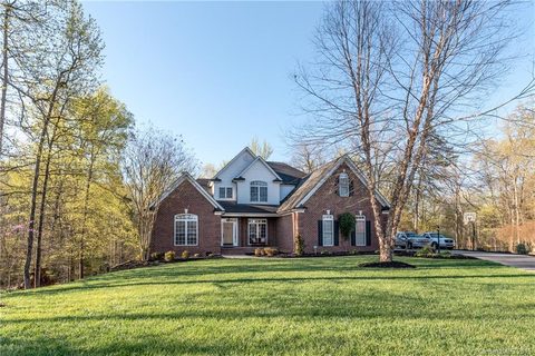 8034 Wycombe Court sold home in Fenton Dell, Harrisburg, NC