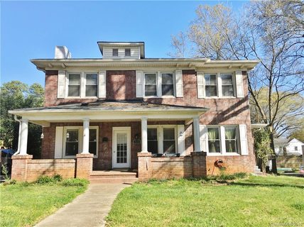 916 S York Street sold home in Historic District, Gastonia, NC