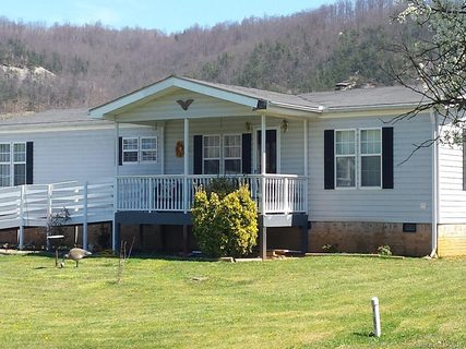 11 Sweet Briar Path Way sold home in Sweet Briar, Hendersonville, NC