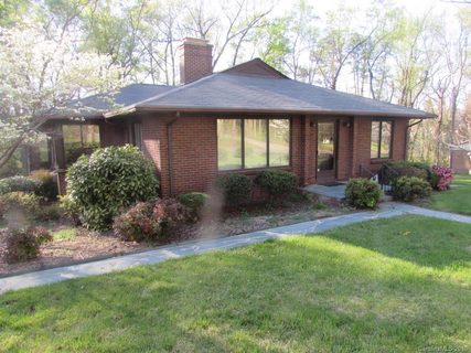 200 Goodman Circle