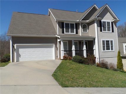 26 Wayward Path sold home in Hideaway Glen, Candler, NC