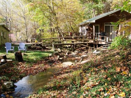 3229 Hamburg Road sold home in Beech Glen, Mars Hill, NC