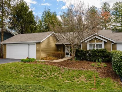 12 Laurel Place Drive
