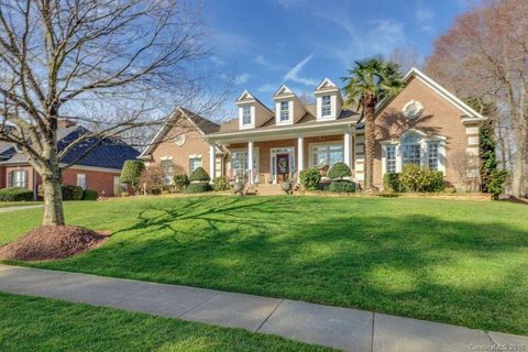 8738 Devonshire Drive sold home in Greens At Birkdale Village, Huntersville, NC
