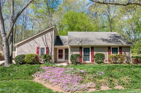 4506 Woods End Lane