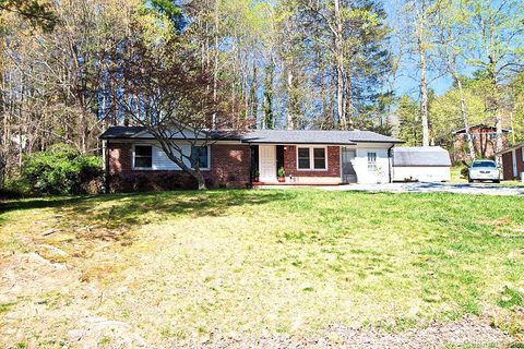 127 Belmont Drive sold home in Hebron Terrace, Hendersonville, NC