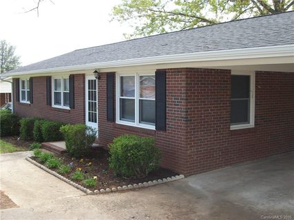 4022 Angus Drive