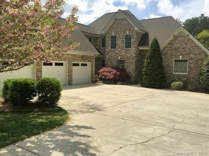 9213 Belle Pines Court