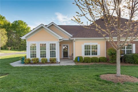 2228 North Castle Court L-15 Unit C sold townhome in St Andrews, Matthews, NC